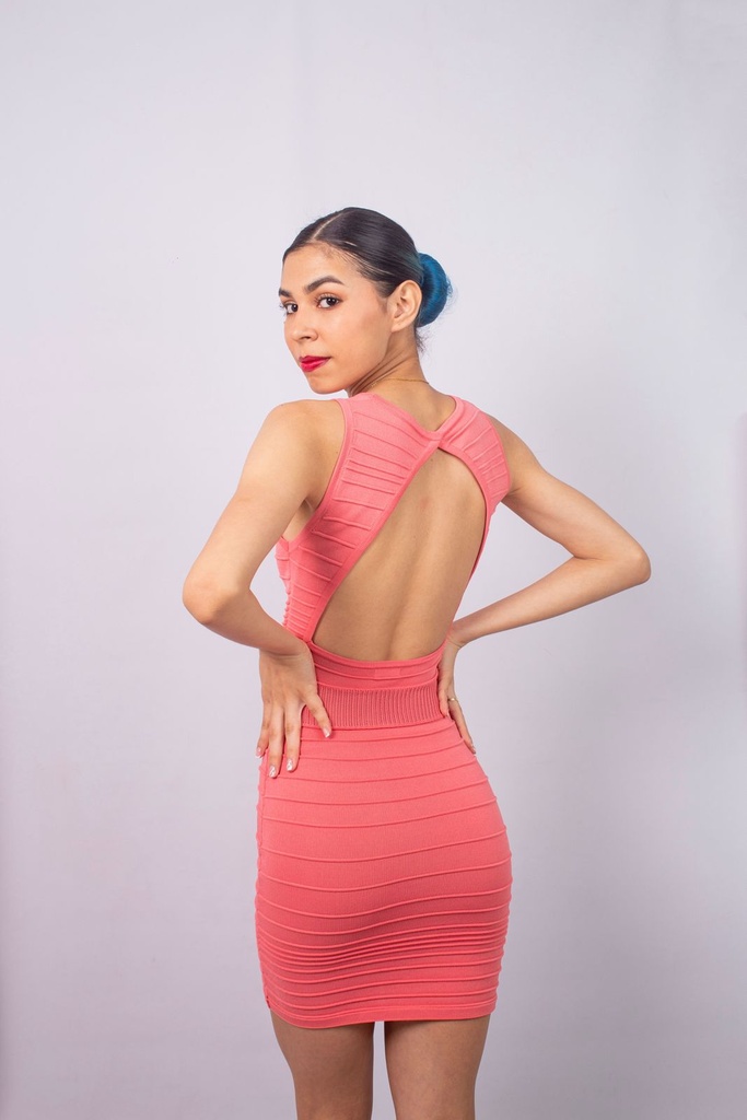 Vestido corto.